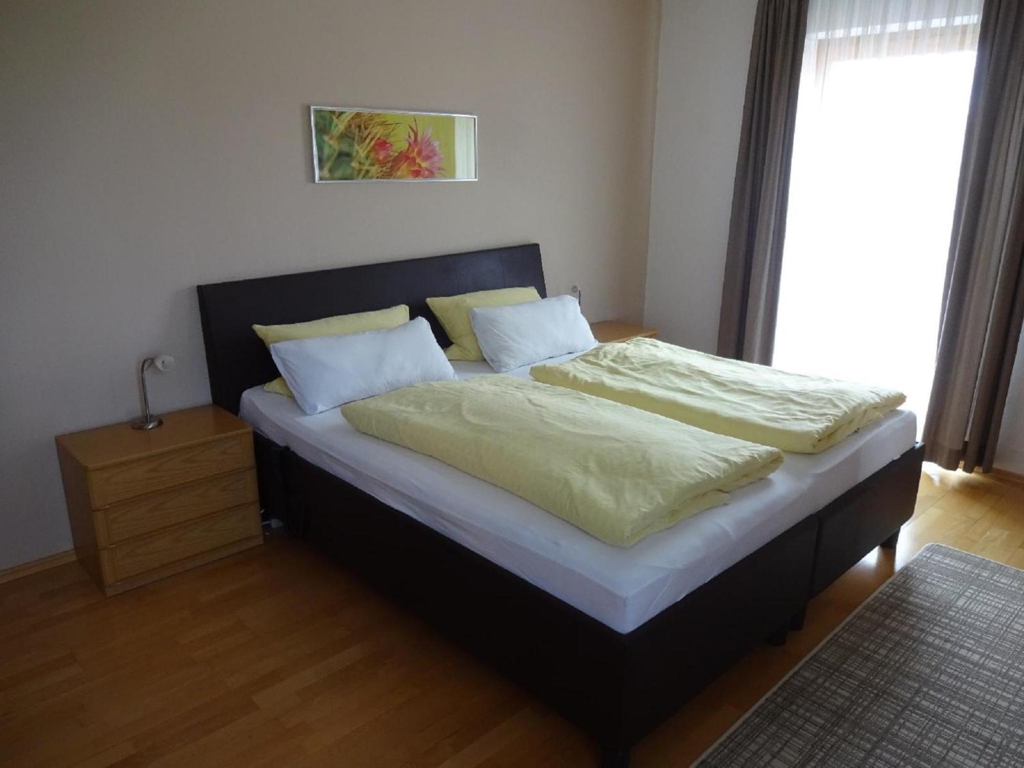 Gaestehaus Regina บาดฟึสซิง ภายนอก รูปภาพ